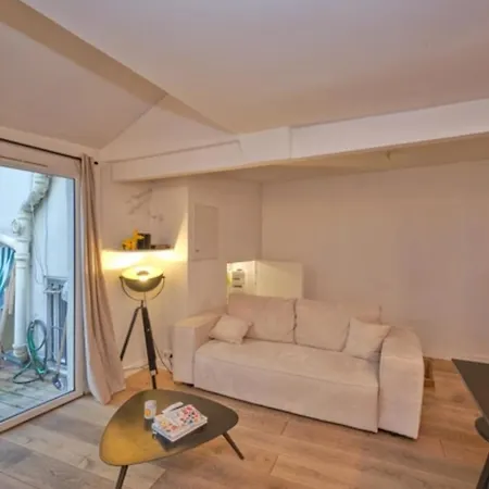 Joli T2 Sur Chez Pierre Antonius Apartment